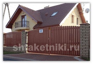Штакетник для забора под дерево в Казани